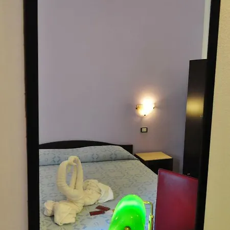 Adriana Oda ve Kahvaltı 4*